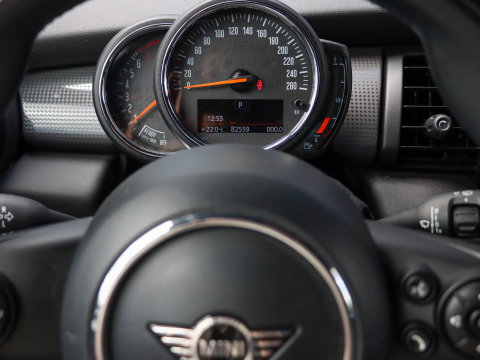 MINI 3-deurs 1.5 Cooper Automaat 136pk Harman Kardon Navigatie LED Dealeronderhouden