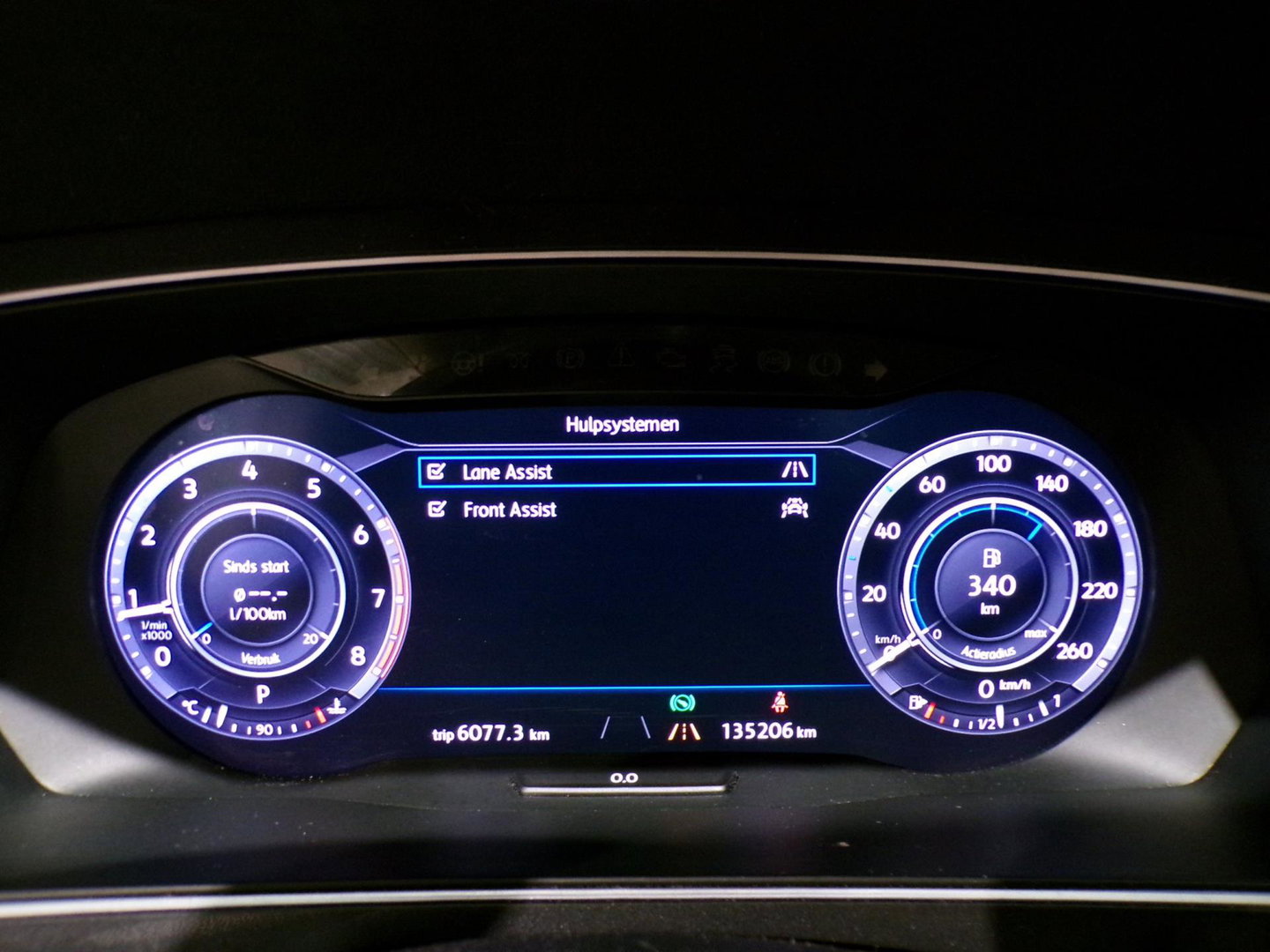 Volkswagen Tiguan 2.0 TSI DSG 220PK 4Motion Highline R-Line "Automaat" Full-LED Trekhaak Apple-Carplay Dynaudio Virtual Stoelverw.