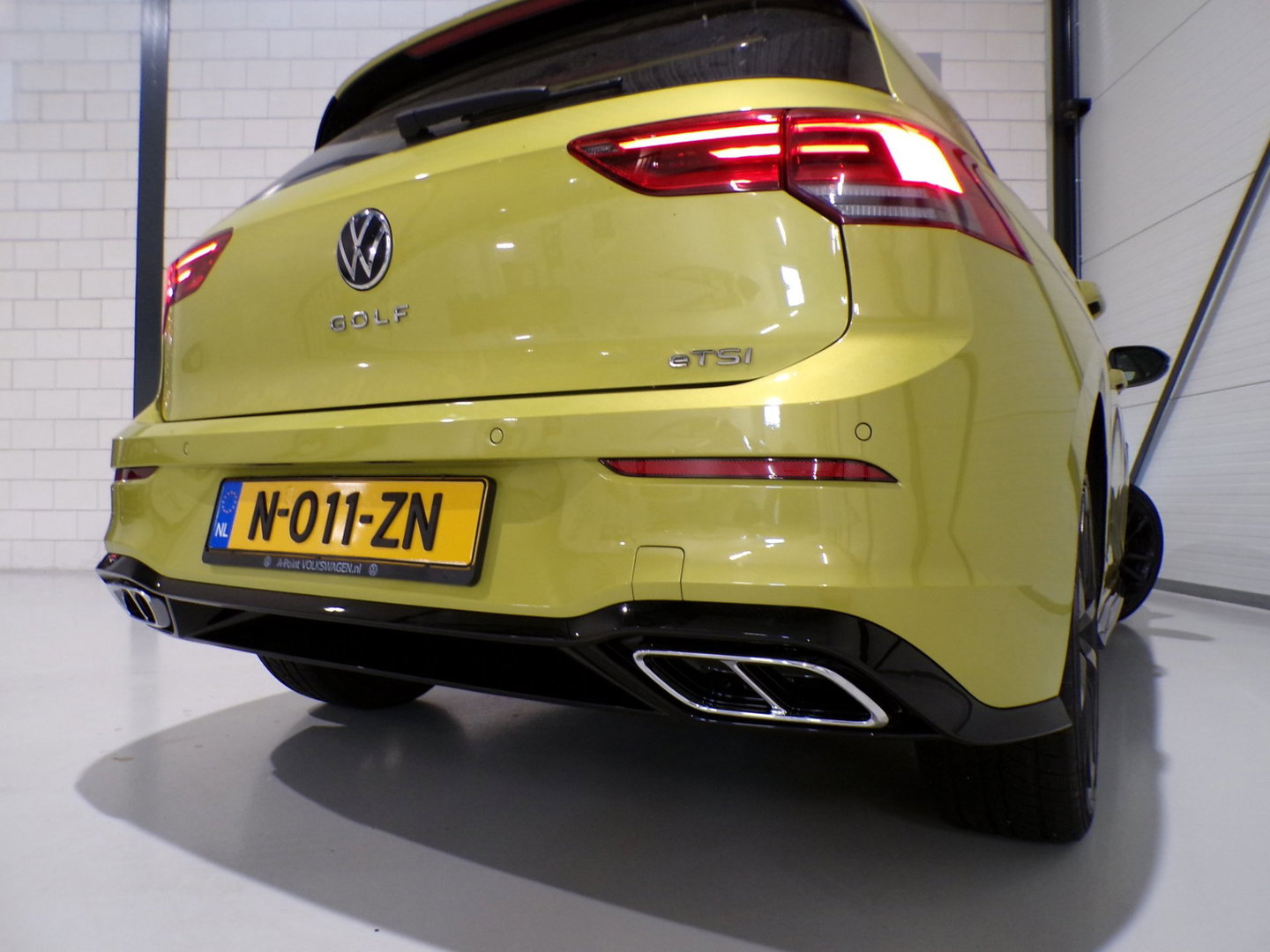 Volkswagen Golf 1.5 TSI 150PK Highline Business R "Automaat" R-Line Carplay Adaptive-cruise Blind-spot Keyless Pakeersensoren