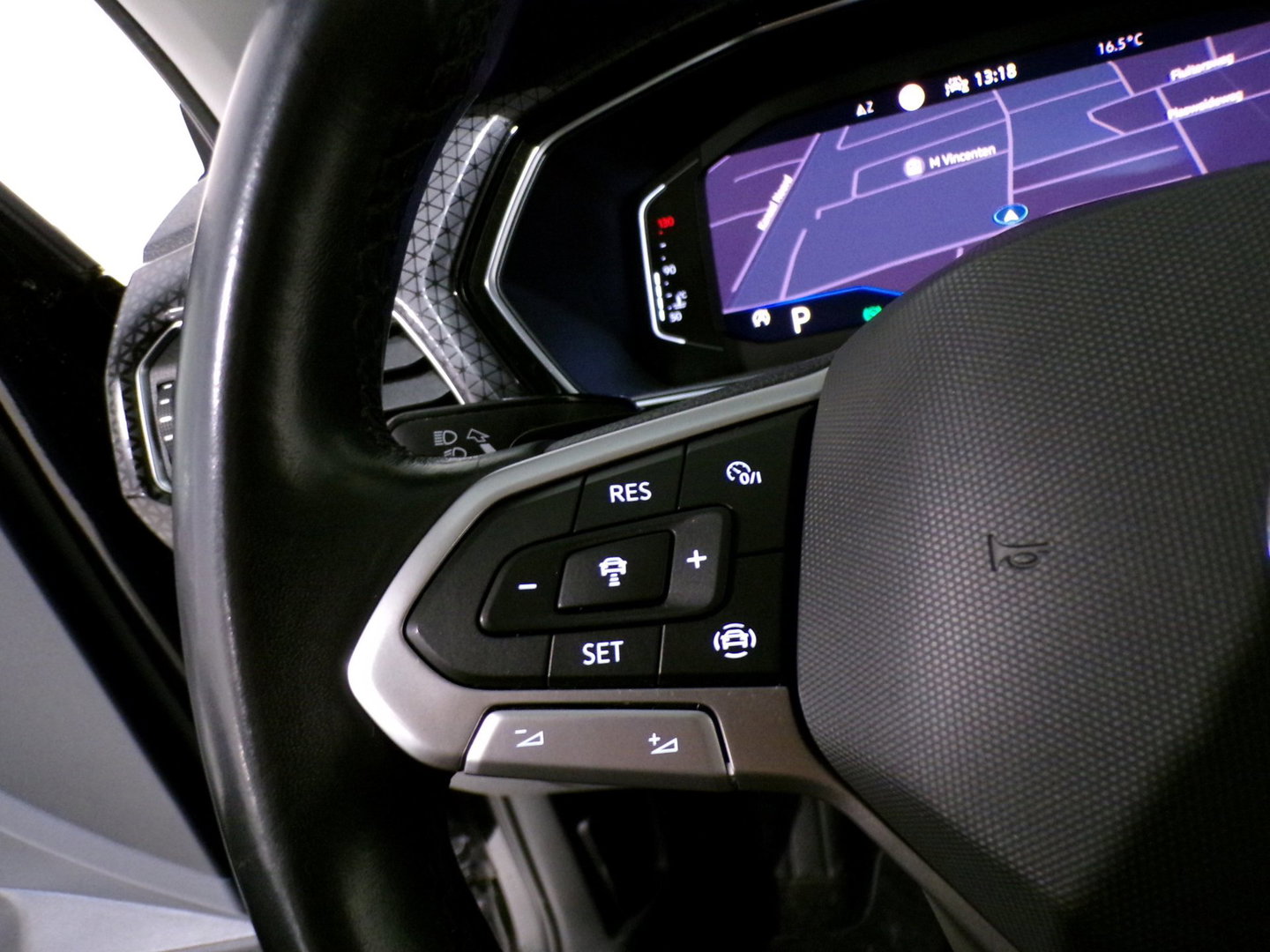 Volkswagen T-Cross 1.0 TSI Style "Automaat" Full-LED Apple-carplay Stoelverwarming Virtual Parkeersensoren Adaptive-cruise Navi