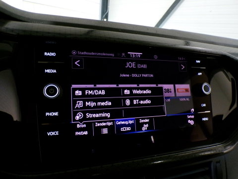 Volkswagen T-Cross 1.0 TSI Style "Automaat" Full-LED Apple-carplay Stoelverwarming Virtual Parkeersensoren Adaptive-cruise Navi