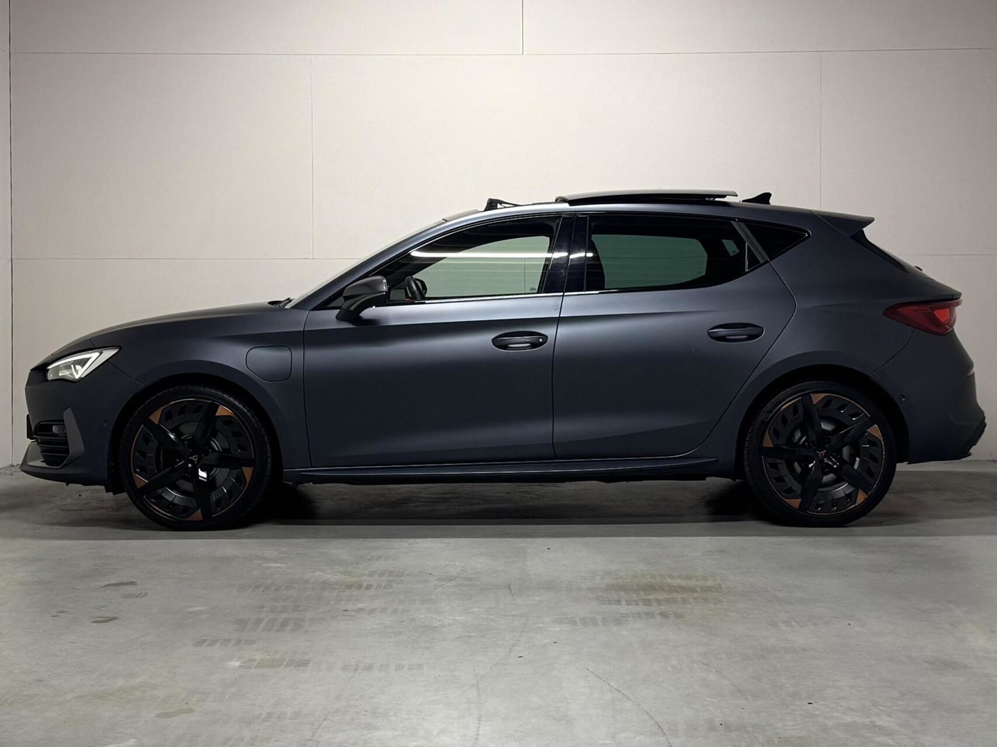 CUPRA Leon 1.4 e-Hybrid VZ Copper Edition Pano Memory Sfeer