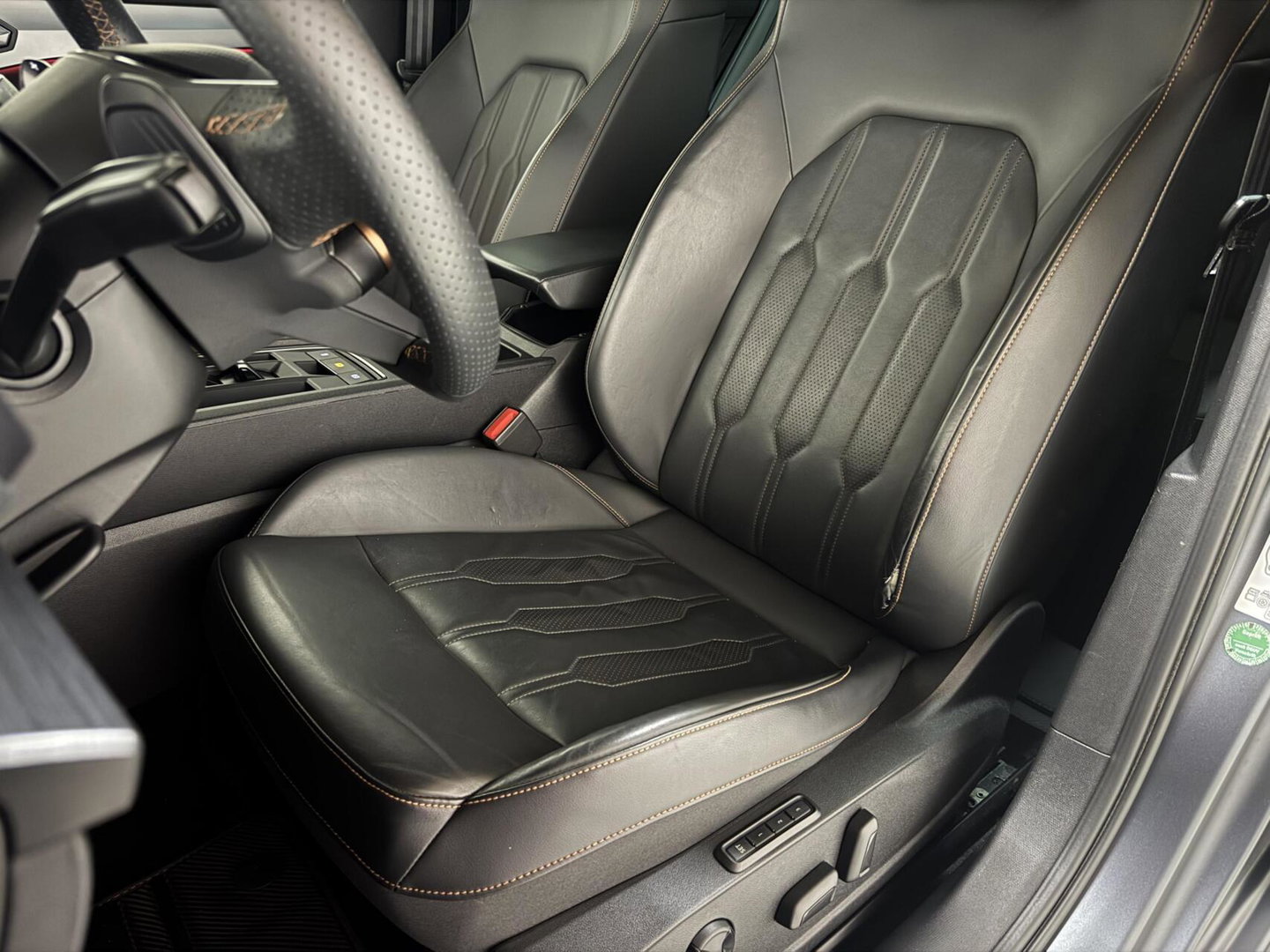 CUPRA Leon 1.4 e-Hybrid VZ Copper Edition Pano Memory Sfeer