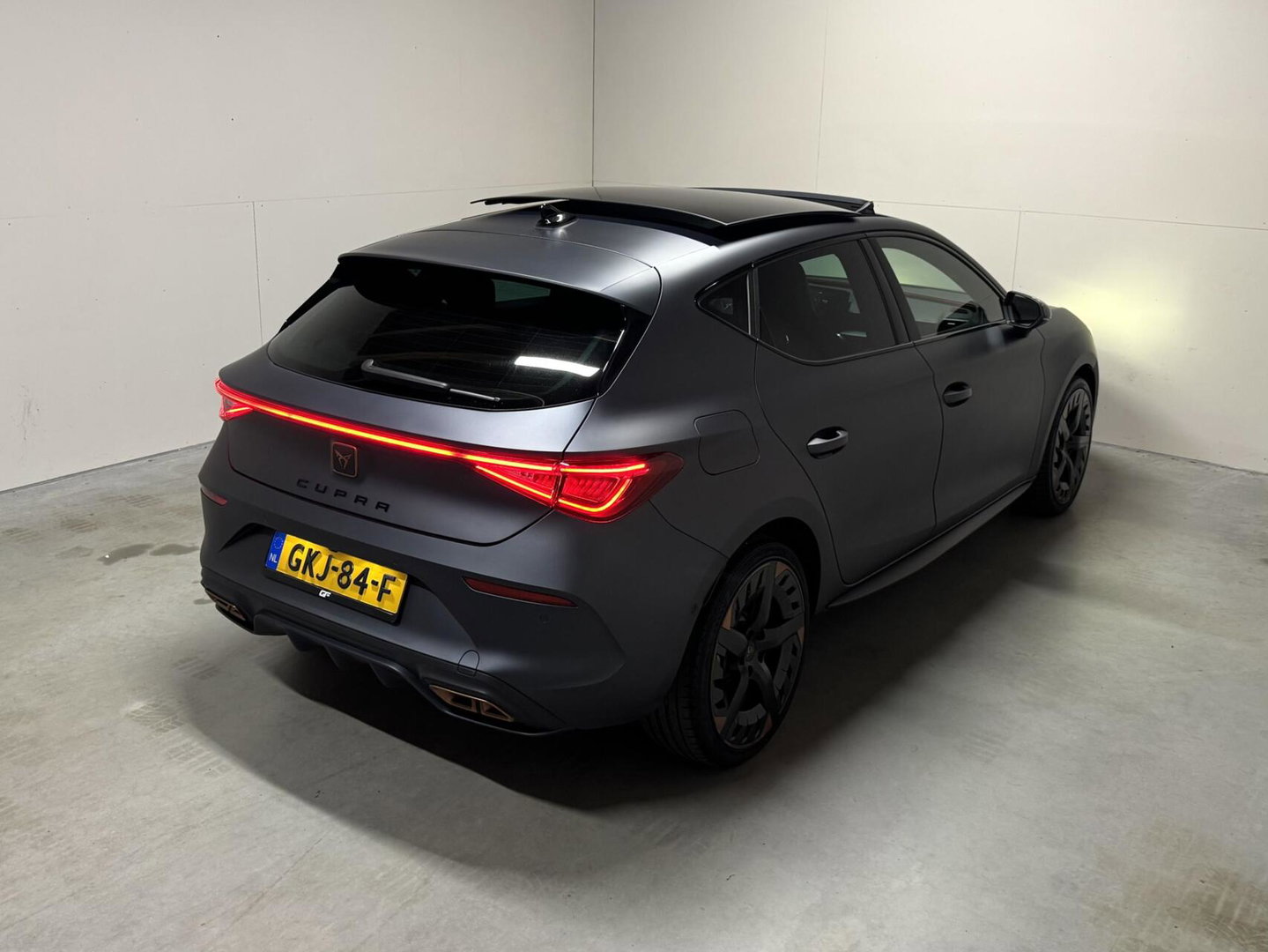 CUPRA Leon 1.4 e-Hybrid VZ Copper Edition Pano Memory Sfeer
