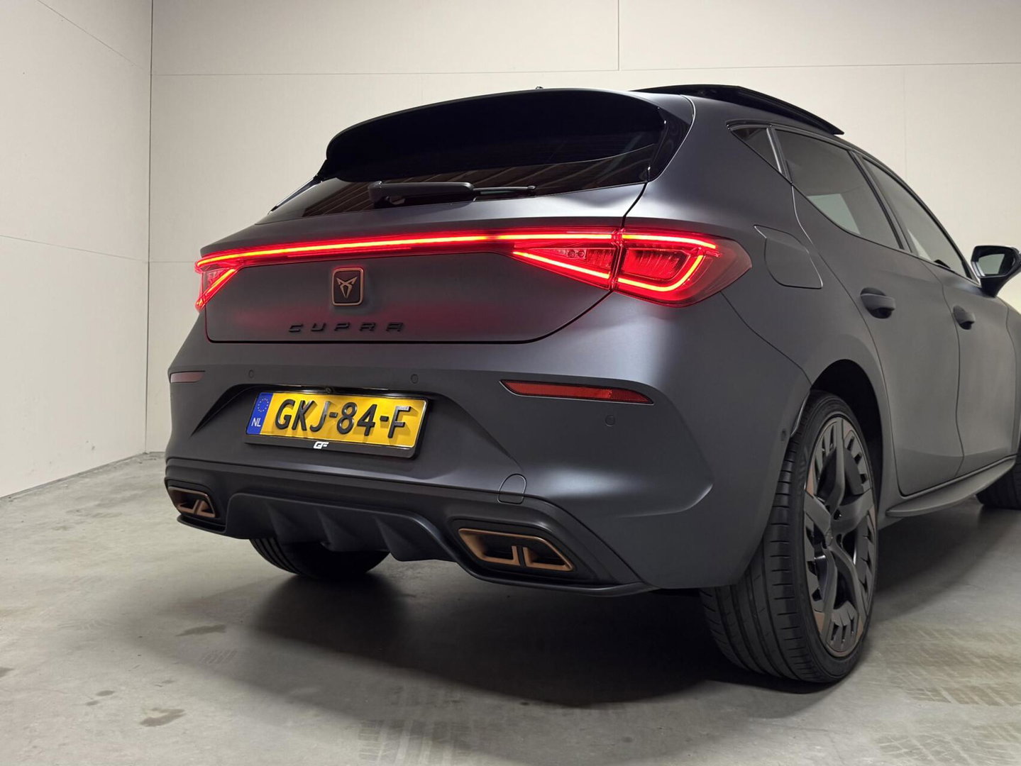 CUPRA Leon 1.4 e-Hybrid VZ Copper Edition Pano Memory Sfeer