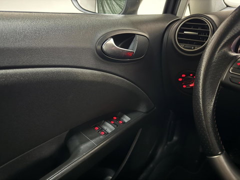 SEAT Leon 1.8 TFSI FR Navi Clima Cruise Trekh. NAP