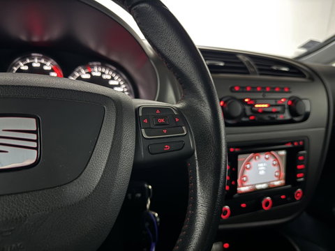 SEAT Leon 1.8 TFSI FR Navi Clima Cruise Trekh. NAP