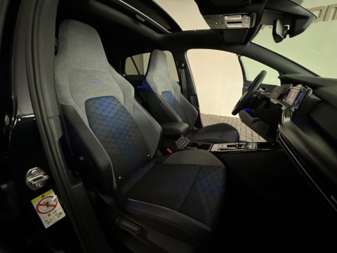 Volkswagen Golf 2.0 TSI R 4M 20Jahre Performance Pano|Akrapovic