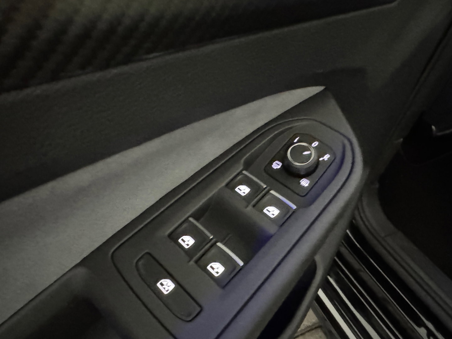 Volkswagen Golf 2.0 TSI R 4M 20Jahre Performance Pano|Akrapovic