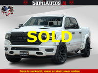 Dodge Ram 1500 - Limited Night | 5.7 V8 Hemi Full Option | LPG | Comfortabele Dubbele Cabine met Royale 5 Zitplaatsen | De Meest Luxe en Volle Pick-Up in zijn Klasse | BPM vrij | Nu Leverbaar uit Voorraad | Voorraad Nr v45lp