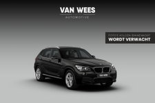 BMW X1 - sDrive20i High Executive M sport | 2e eigenaar | NL auto | Xenon | Cruise control | Navigatie Professional | Climate control | Stoelverwarming | Bluetooth | Trekhaak afneembaar