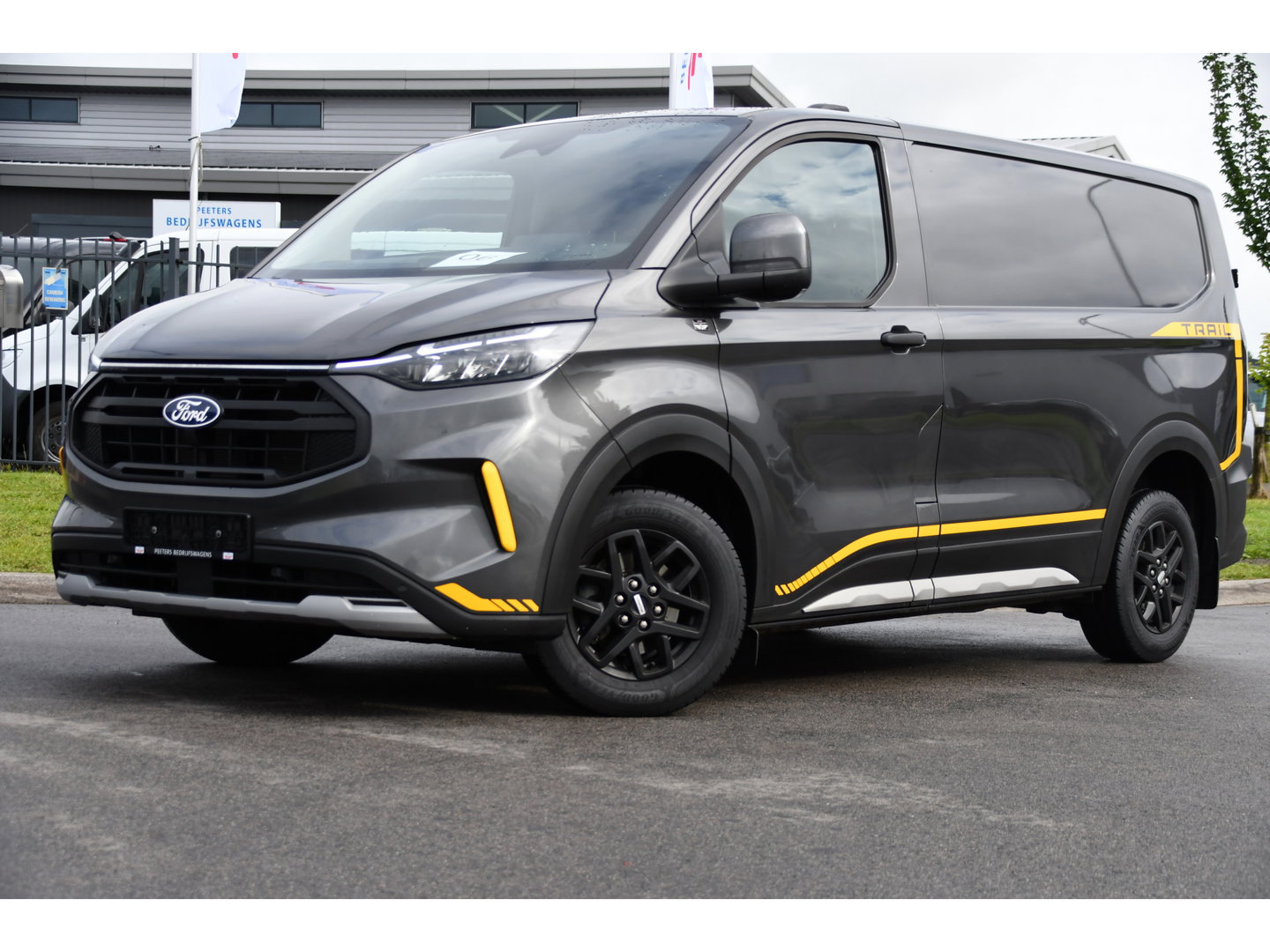 Ford Transit Custom 320 2.0 TDCI L1H1 Trail AWD 4x4 Camera, Cruise, Carplay, B&O, 170pk, LED, Stuurverwarming, Leder, Stoelverwarming, Automaat, Sensoren, Uniek!