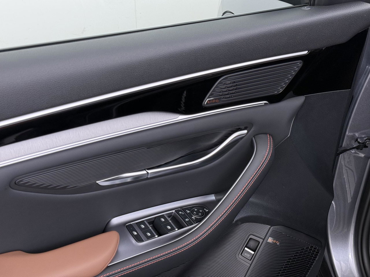 BYD SEAL U
