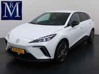 MG MG4 - Electric Luxury 64 kWh VAN: 24.900,- VOOR: 22.877,- UW WKVOORDEEL: 2.023,- | SOH 96% | 10K KM!! |360 CAMERA| 7 JAAR MG GARANTIE T/M 07-2031| ELEK. STOEL| DODE HOEK SENSOR| STOEL + STUURVERWARMING| ADAPTIVE CRUISE CONTROL
