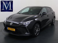 MG MG4 - Electric Luxury 64 kWh VAN: 24.900,- VOOR: 22.877,- UW WKVOORDEEL: 2.023,- | SOH 95% | 14K KM!! |360 CAMERA| 7 JAAR MG GARANTIE T/M 07-2031| ELEK. STOEL| DODE HOEK SENSOR| STOEL + STUURVERWARMING| ADAPTIVE CRUISE CONTROL