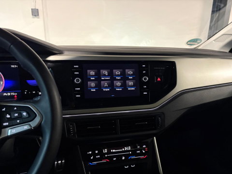 Volkswagen Polo 1.0 TSI Polo ACC PDC CARPLAY