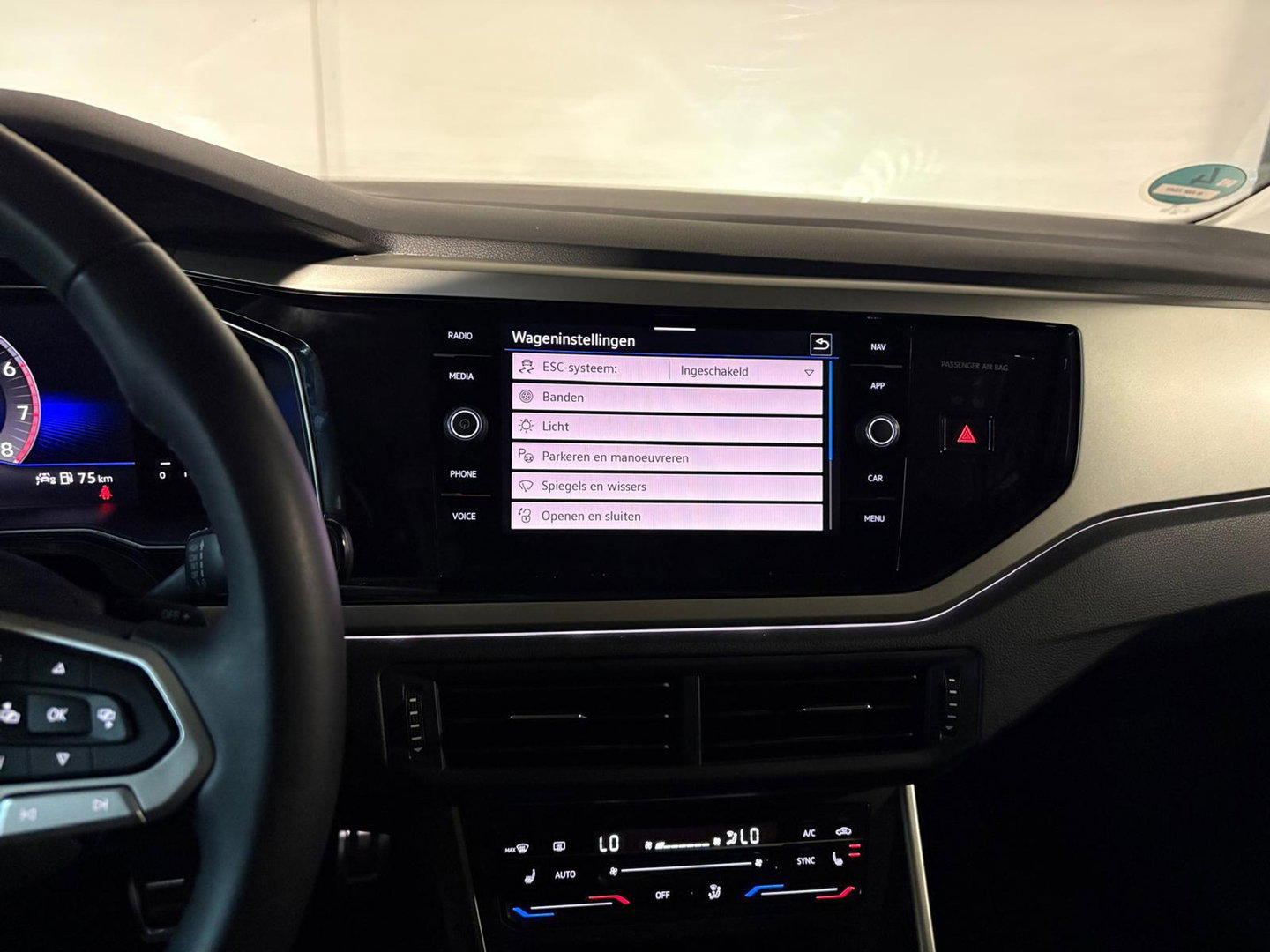 Volkswagen Polo 1.0 TSI Polo ACC PDC CARPLAY