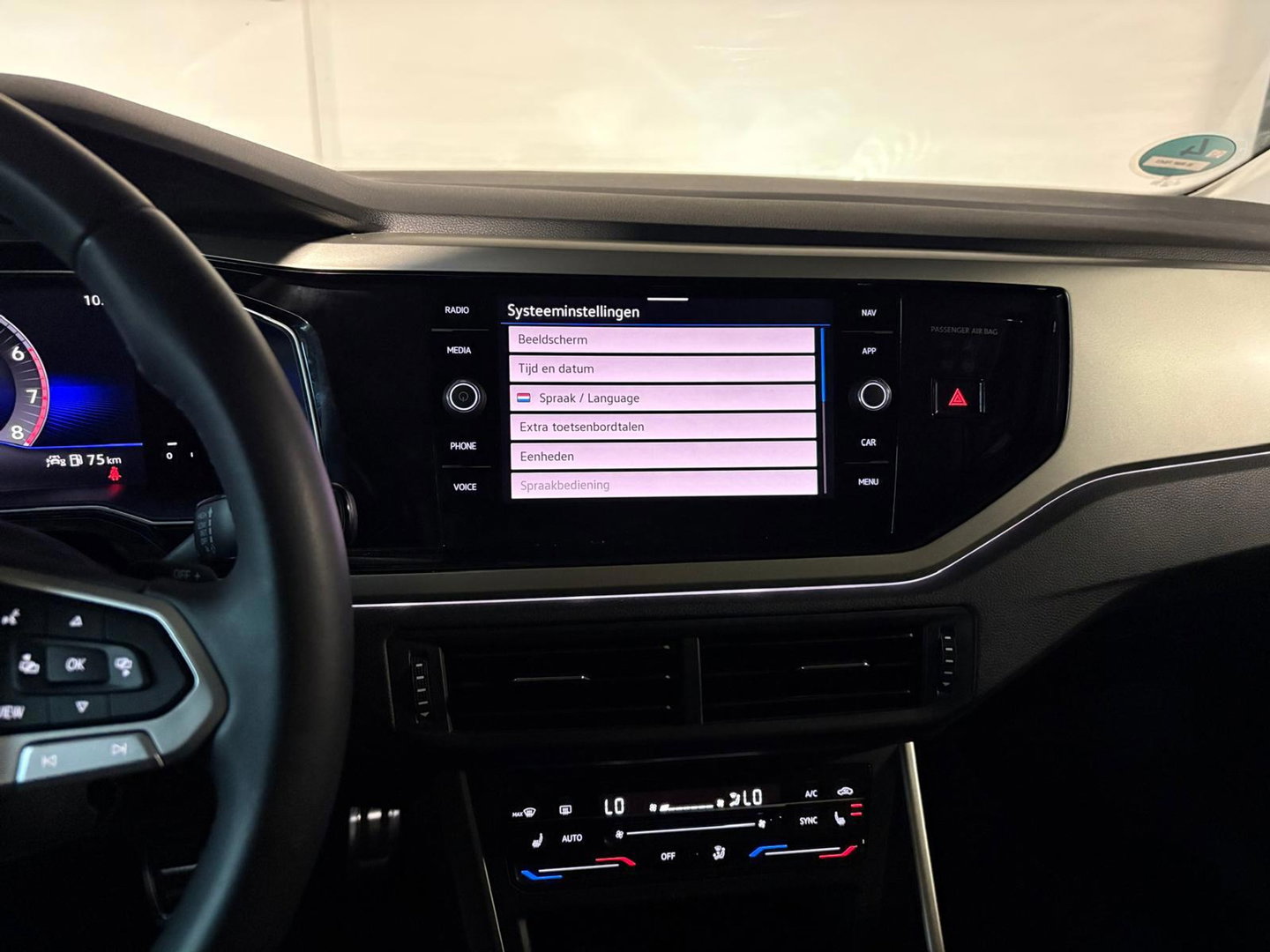Volkswagen Polo 1.0 TSI Polo ACC PDC CARPLAY
