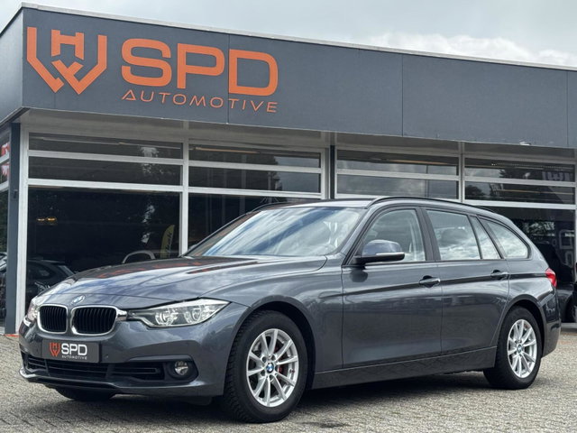 BMW 3 Serie - Touring 318i High Executive|LED|Trekhaak|Automaa