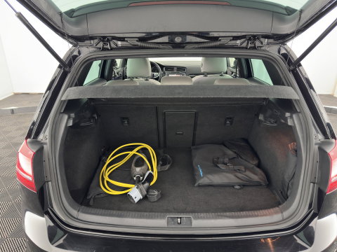 Volkswagen Golf 1.4 TSI GTE Aut. *PANO | LEATHER | FULL-LED | SPORT-SEATS | CAMERA | DAB+ | NAVI-FULLMAP | PRIVACY-GLASS | SHIFT-PADDLES | ECC | PDC | CRUISE | 17''ALU*