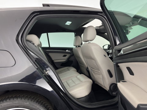 Volkswagen Golf 1.4 TSI GTE Aut. *PANO | LEATHER | FULL-LED | SPORT-SEATS | CAMERA | DAB+ | NAVI-FULLMAP | PRIVACY-GLASS | SHIFT-PADDLES | ECC | PDC | CRUISE | 17''ALU*