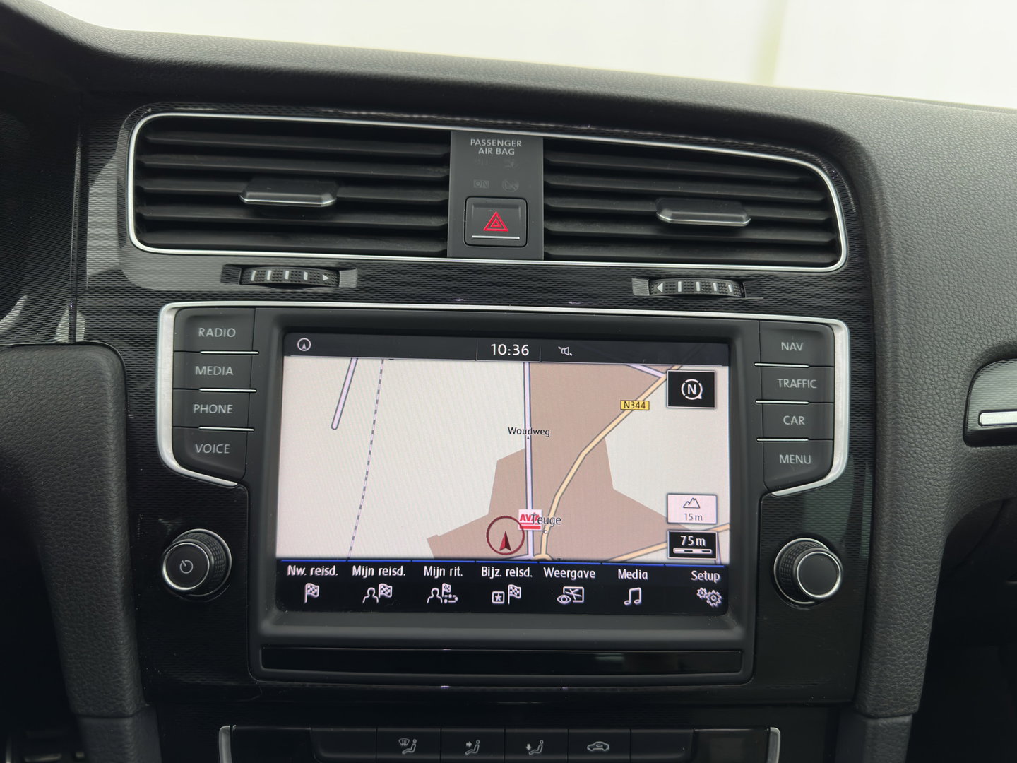 Volkswagen Golf 1.4 TSI GTE Aut. *PANO | LEATHER | FULL-LED | SPORT-SEATS | CAMERA | DAB+ | NAVI-FULLMAP | PRIVACY-GLASS | SHIFT-PADDLES | ECC | PDC | CRUISE | 17''ALU*