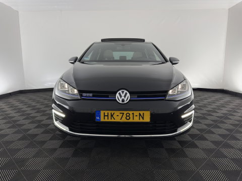 Volkswagen Golf 1.4 TSI GTE Aut. *PANO | LEATHER | FULL-LED | SPORT-SEATS | CAMERA | DAB+ | NAVI-FULLMAP | PRIVACY-GLASS | SHIFT-PADDLES | ECC | PDC | CRUISE | 17''ALU*