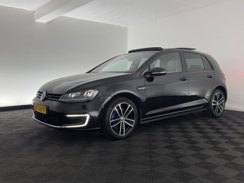 Volkswagen Golf 1.4 TSI GTE Aut. *PANO | LEATHER | FULL-LED | SPORT-SEATS | CAMERA | DAB+ | NAVI-FULLMAP | PRIVACY-GLASS | SHIFT-PADDLES | ECC | PDC | CRUISE | 17''ALU*
