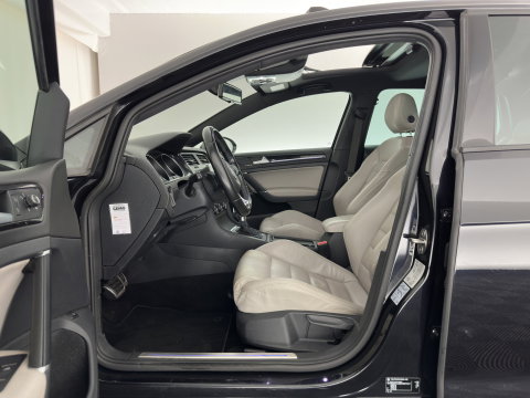 Volkswagen Golf 1.4 TSI GTE Aut. *PANO | LEATHER | FULL-LED | SPORT-SEATS | CAMERA | DAB+ | NAVI-FULLMAP | PRIVACY-GLASS | SHIFT-PADDLES | ECC | PDC | CRUISE | 17''ALU*