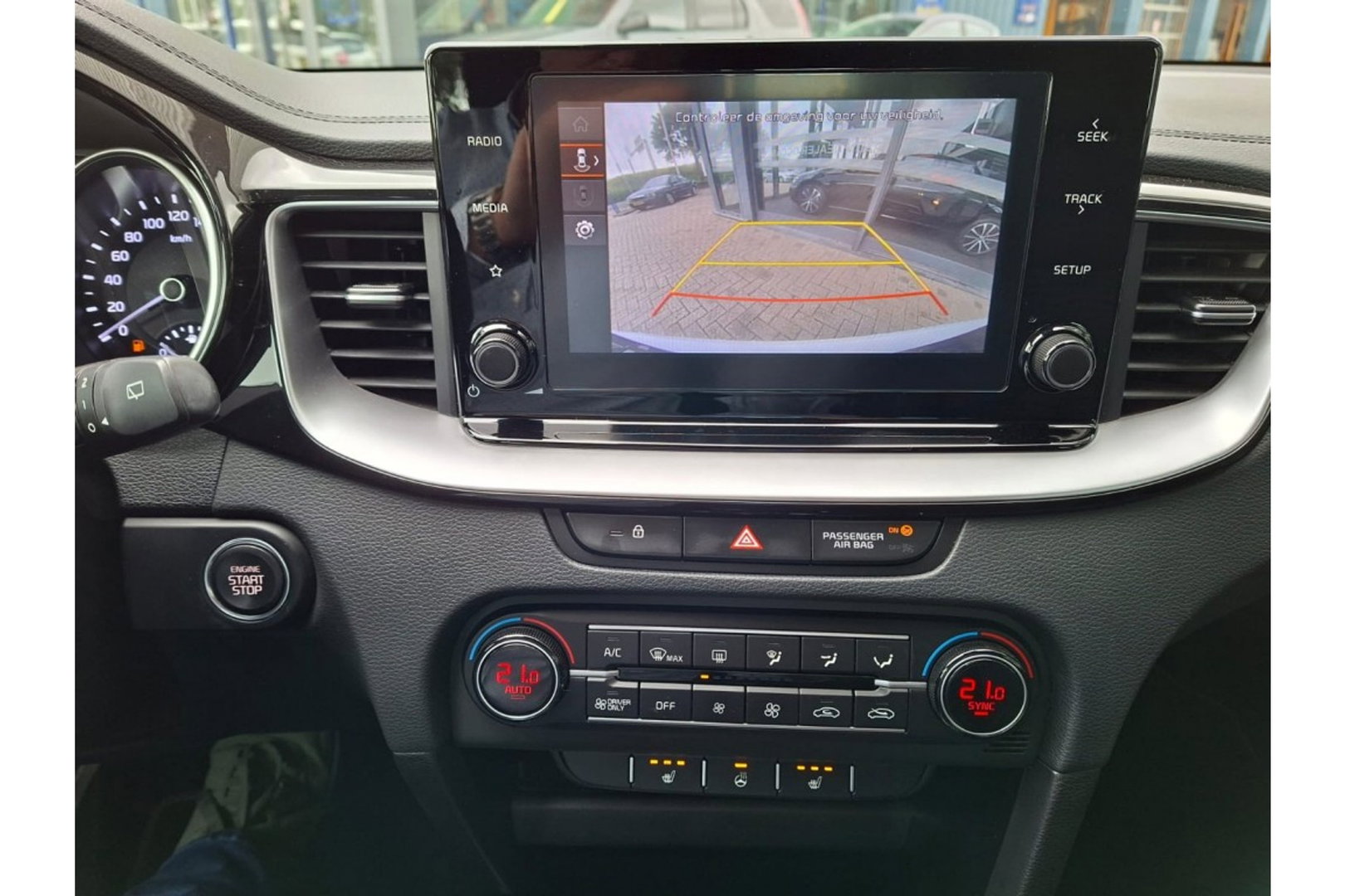 Kia Xceed 1.6 GDI PHEV DYNLINE AIRCO LMV PDC-CAMERA NAVI.