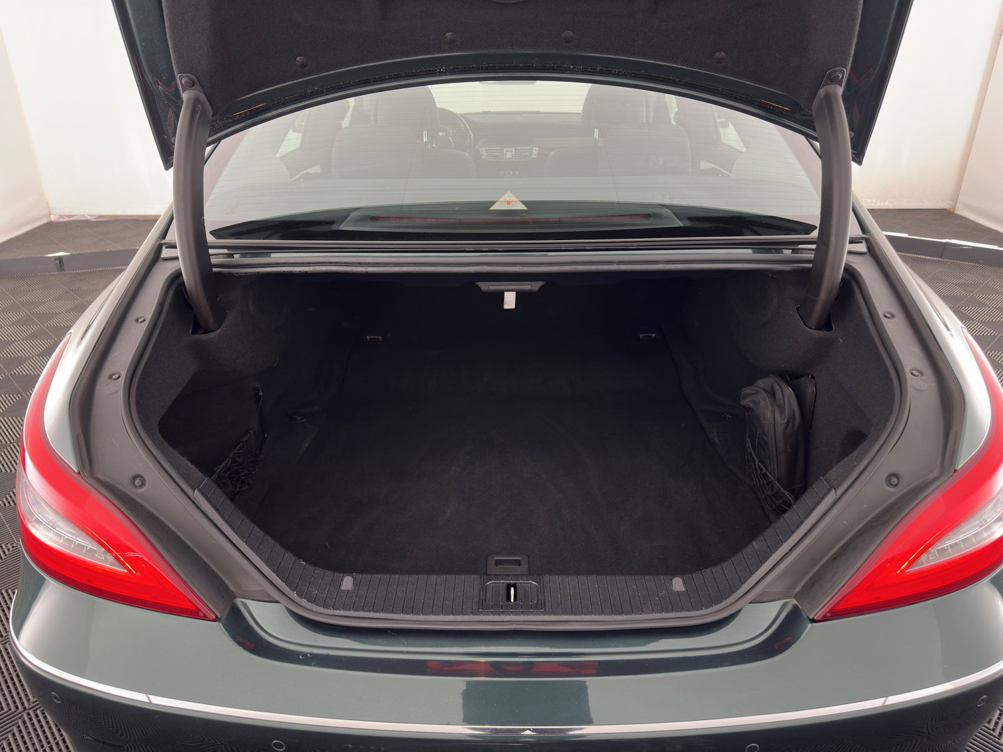 Mercedes-Benz CLS-Klasse 250 CDI Aut. *LEATHER | XENON | NAVI-FULLMAP | COMFORT-SEATS | ECC | PDC | CRUISE | 17''ALU*