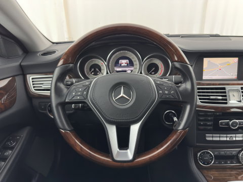 Mercedes-Benz CLS-Klasse 250 CDI Aut. *LEATHER | XENON | NAVI-FULLMAP | COMFORT-SEATS | ECC | PDC | CRUISE | 17''ALU*