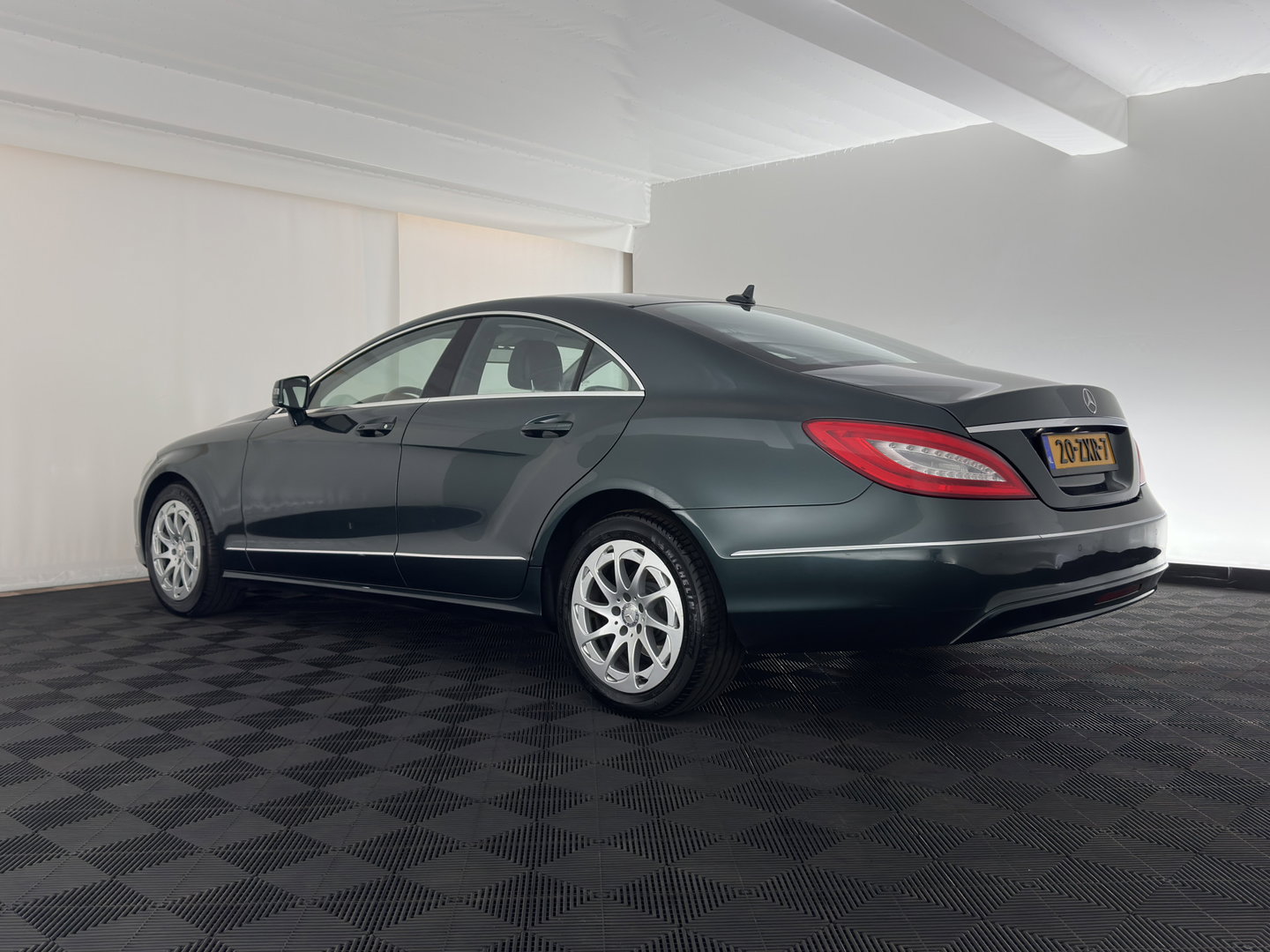 Mercedes-Benz CLS-Klasse 250 CDI Aut. *LEATHER | XENON | NAVI-FULLMAP | COMFORT-SEATS | ECC | PDC | CRUISE | 17''ALU*