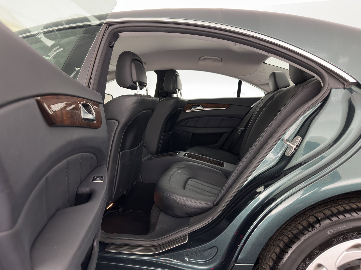 Mercedes-Benz CLS-Klasse 250 CDI Aut. *LEATHER | XENON | NAVI-FULLMAP | COMFORT-SEATS | ECC | PDC | CRUISE | 17''ALU*