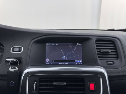 Volvo V60 2.4 D6 AWD Plug-In Hybrid Summum Aut. *LEATHER | XENON | HEATED-COMFORTSEATS | NAVI-FULLMAP | ECC | PDC | CRUISE | 17''ALU | TOWBAR*