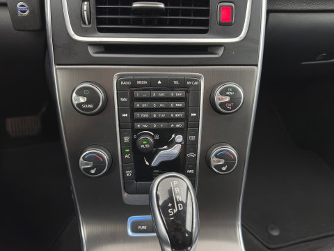 Volvo V60 2.4 D6 AWD Plug-In Hybrid Summum Aut. *LEATHER | XENON | HEATED-COMFORTSEATS | NAVI-FULLMAP | ECC | PDC | CRUISE | 17''ALU | TOWBAR*