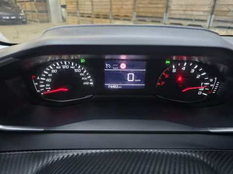 Peugeot 208 1.2 PureTech Active Pack Carplay Cruise Airconditioning LM