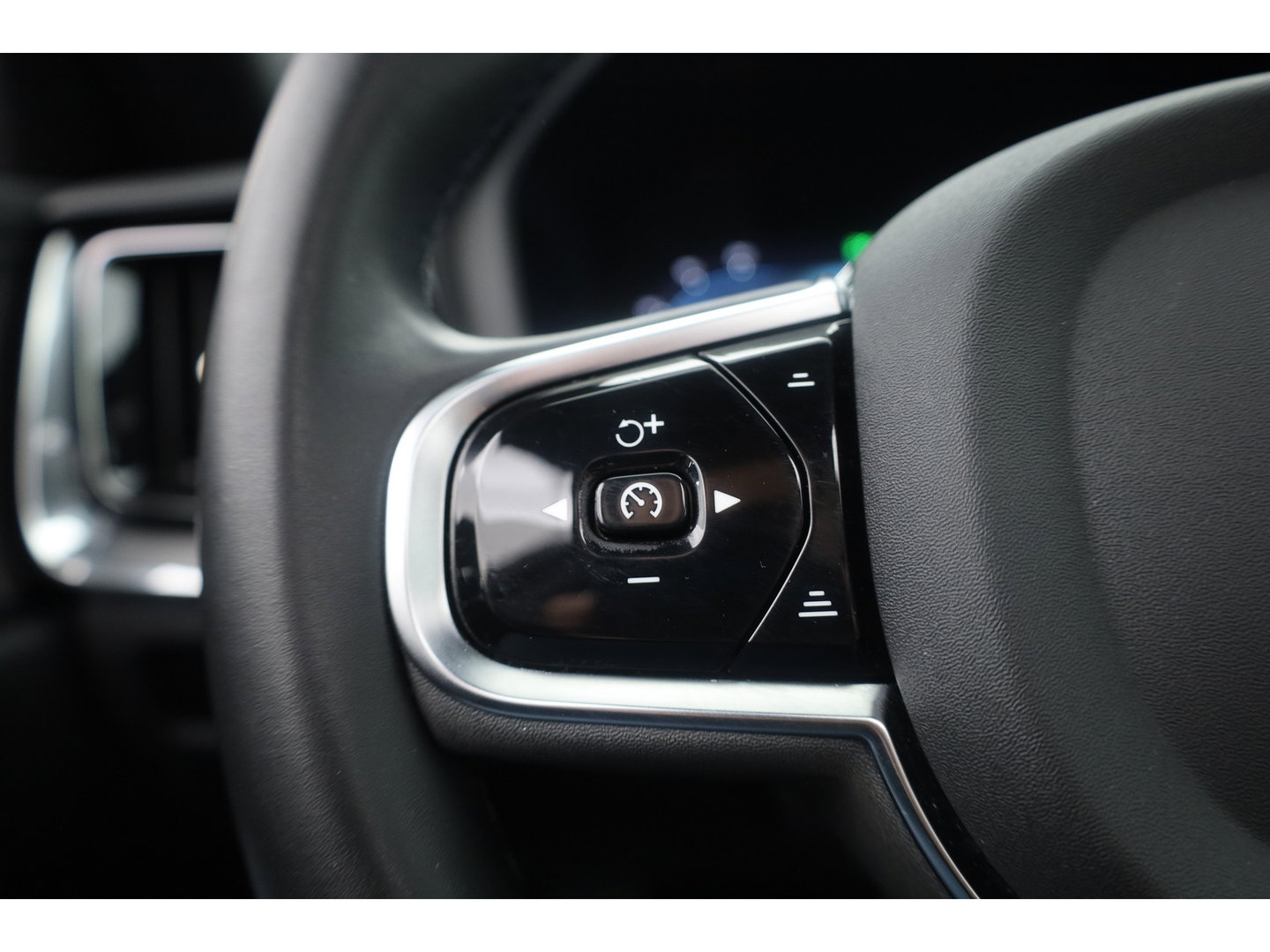 Volvo V60 2.0 T8 Plug-in hybrid AWD Polestar Engineered | SOH 99% | Öhlins | Elek. Trekhaak | Pano | Harman Kardon | HUD | Stoel-Stuurverw. |