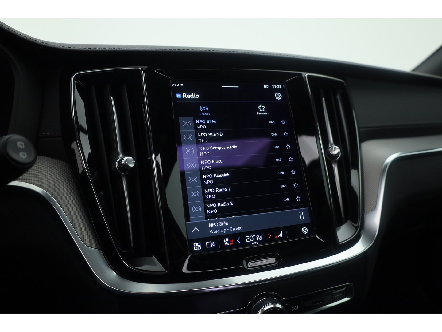 Volvo V60 2.0 T8 Plug-in hybrid AWD Polestar Engineered | SOH 99% | Öhlins | Elek. Trekhaak | Pano | Harman Kardon | HUD | Stoel-Stuurverw. |