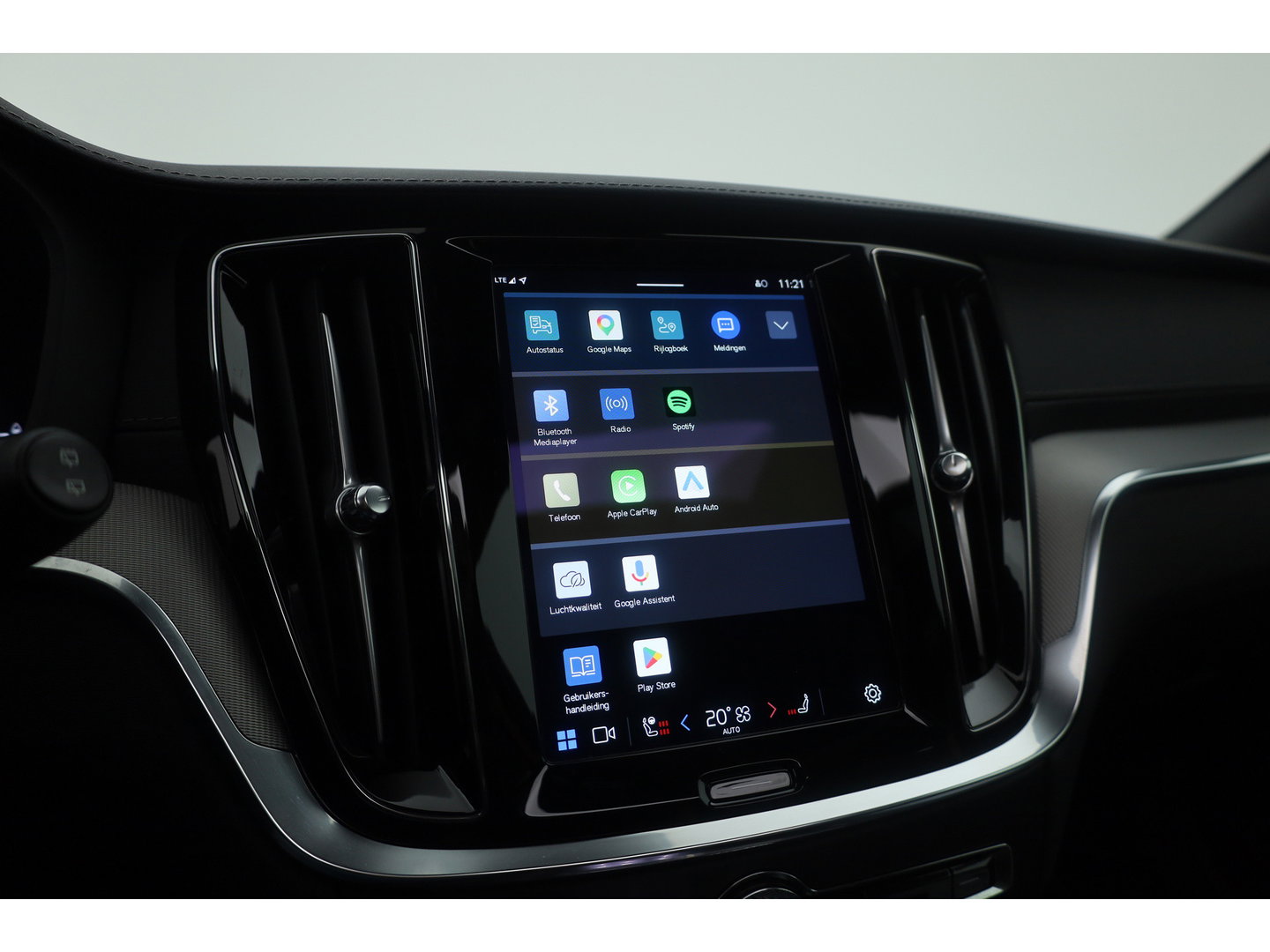 Volvo V60 2.0 T8 Plug-in hybrid AWD Polestar Engineered | SOH 99% | Öhlins | Elek. Trekhaak | Pano | Harman Kardon | HUD | Stoel-Stuurverw. |