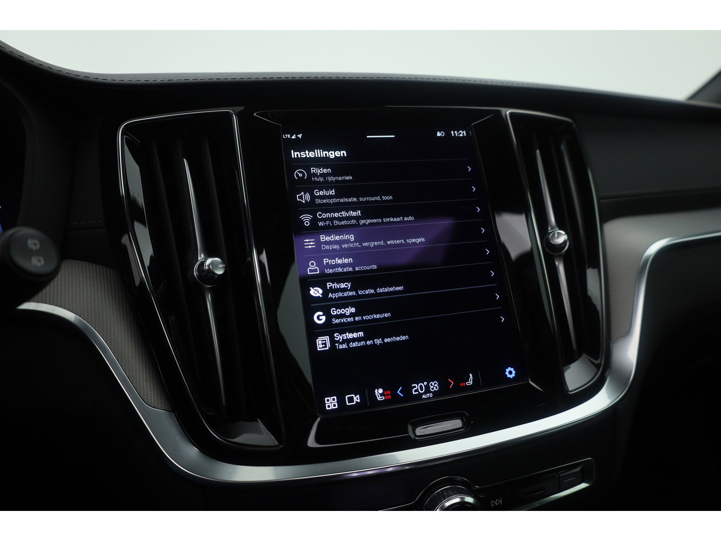 Volvo V60 2.0 T8 Plug-in hybrid AWD Polestar Engineered | SOH 99% | Öhlins | Elek. Trekhaak | Pano | Harman Kardon | HUD | Stoel-Stuurverw. |