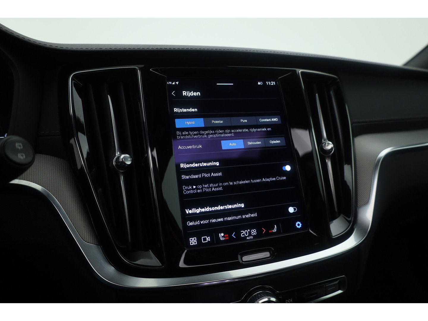 Volvo V60 2.0 T8 Plug-in hybrid AWD Polestar Engineered | SOH 99% | Öhlins | Elek. Trekhaak | Pano | Harman Kardon | HUD | Stoel-Stuurverw. |