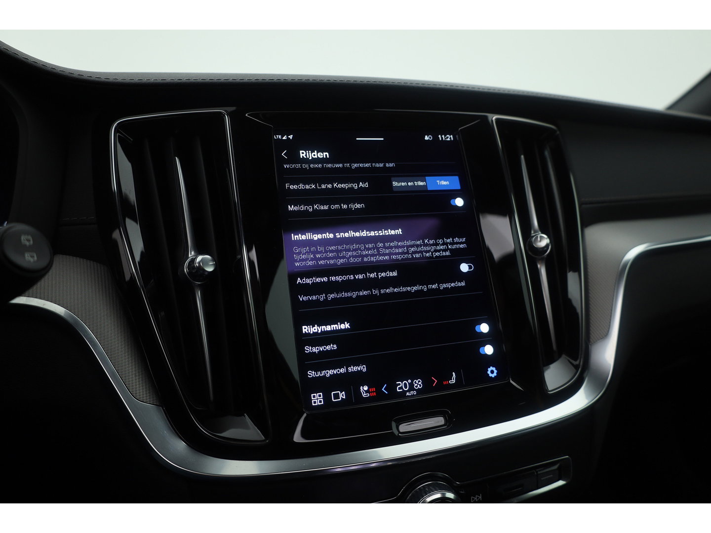 Volvo V60 2.0 T8 Plug-in hybrid AWD Polestar Engineered | SOH 99% | Öhlins | Elek. Trekhaak | Pano | Harman Kardon | HUD | Stoel-Stuurverw. |