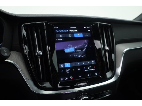 Volvo V60 2.0 T8 Plug-in hybrid AWD Polestar Engineered | SOH 99% | Öhlins | Elek. Trekhaak | Pano | Harman Kardon | HUD | Stoel-Stuurverw. |
