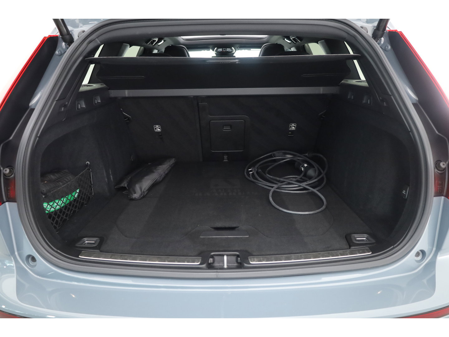 Volvo V60 2.0 T8 Plug-in hybrid AWD Polestar Engineered | SOH 99% | Öhlins | Elek. Trekhaak | Pano | Harman Kardon | HUD | Stoel-Stuurverw. |