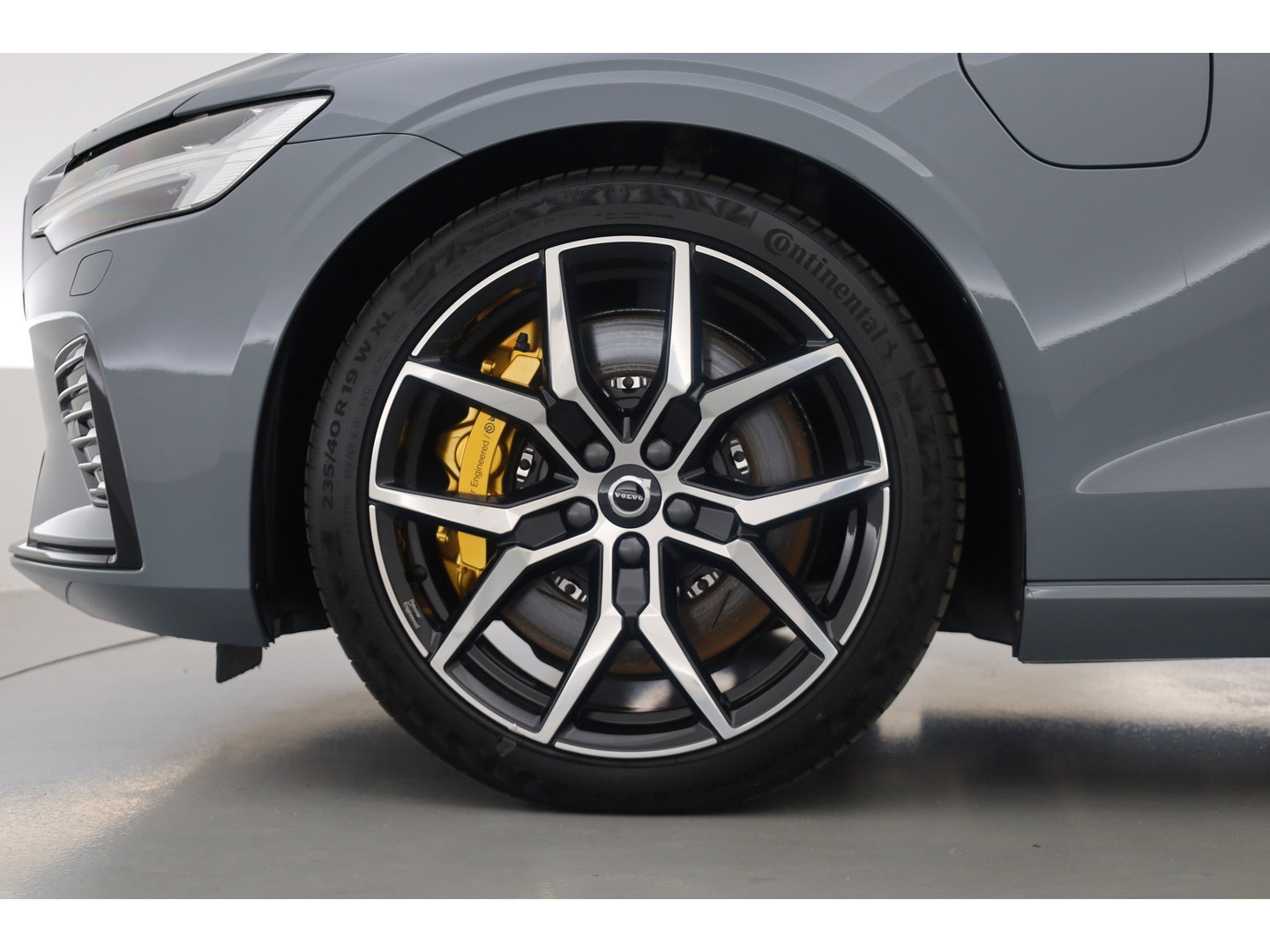 Volvo V60 2.0 T8 Plug-in hybrid AWD Polestar Engineered | SOH 99% | Öhlins | Elek. Trekhaak | Pano | Harman Kardon | HUD | Stoel-Stuurverw. |
