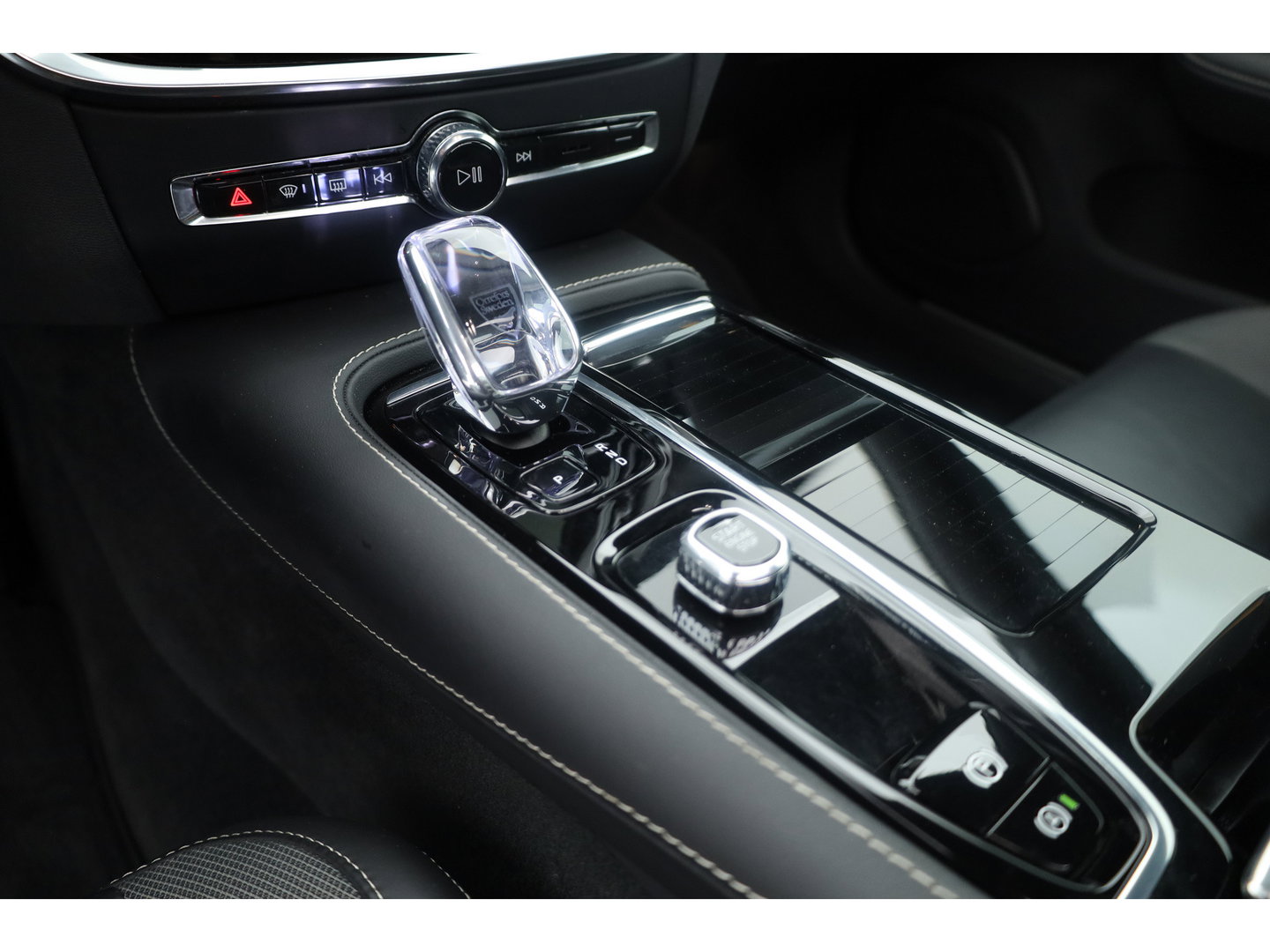 Volvo V60 2.0 T8 Plug-in hybrid AWD Polestar Engineered | SOH 99% | Öhlins | Elek. Trekhaak | Pano | Harman Kardon | HUD | Stoel-Stuurverw. |