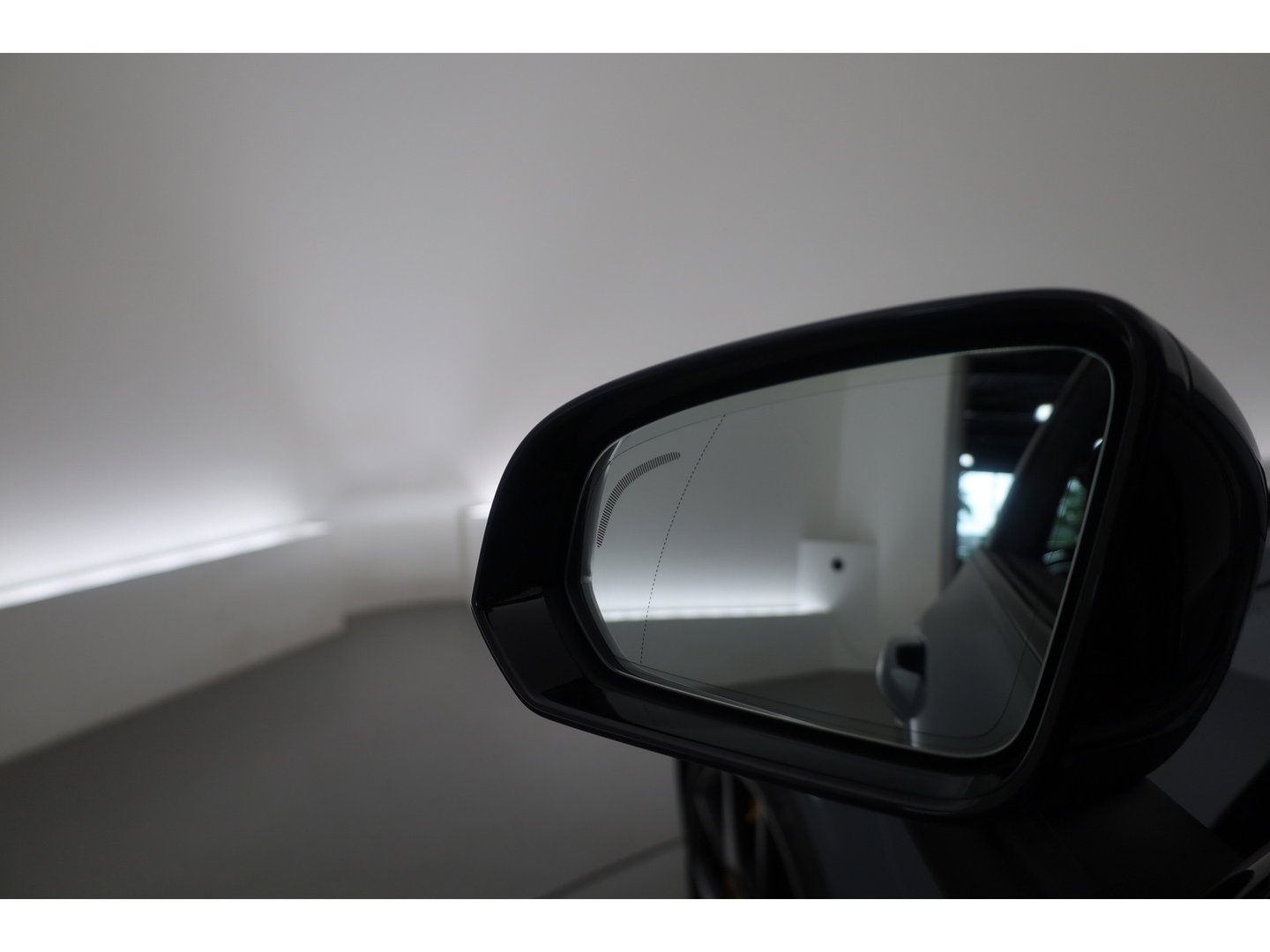 Volvo V60 2.0 T8 Plug-in hybrid AWD Polestar Engineered | SOH 99% | Öhlins | Elek. Trekhaak | Pano | Harman Kardon | HUD | Stoel-Stuurverw. |
