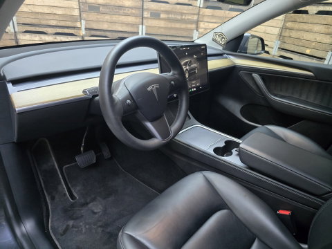 Tesla Model Y Long Range AWD 75 kWh Clima Cruise 360 Leder LED 21"LM 90.4% SOH
