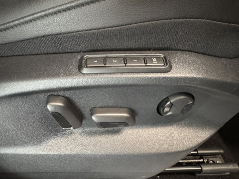Volkswagen Tiguan 1.4 TSI eHybrid R-Line Business+ soh 100%